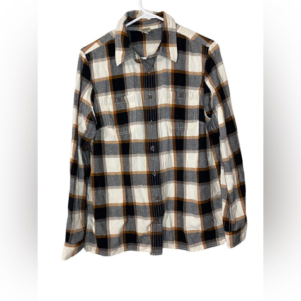 Duluth Trading Co Flannel Plaid Button Down Shirt *Perfect for fall *